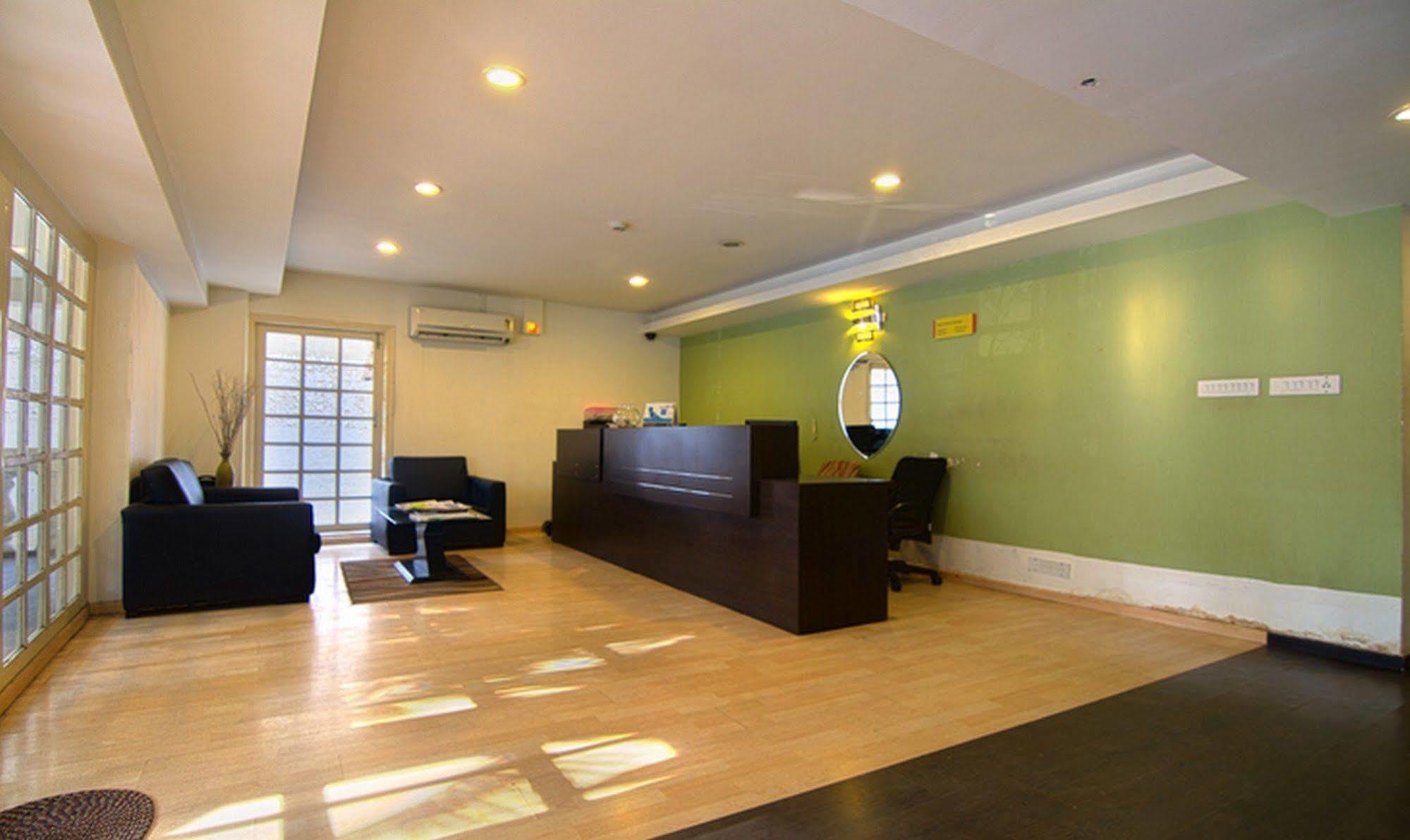 Fabhotel Indiranagar Bangalore Exterior photo